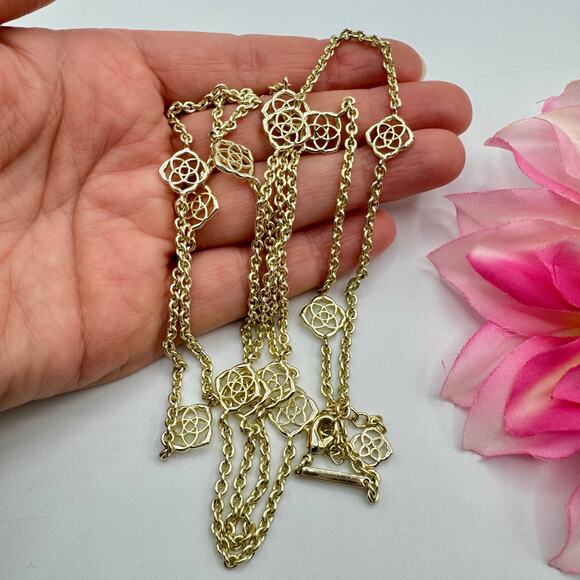 Kendra Scott Devalyn Logo Station Necklace Long Gold Tone Signed Like New 40” - Picture 11 of 13